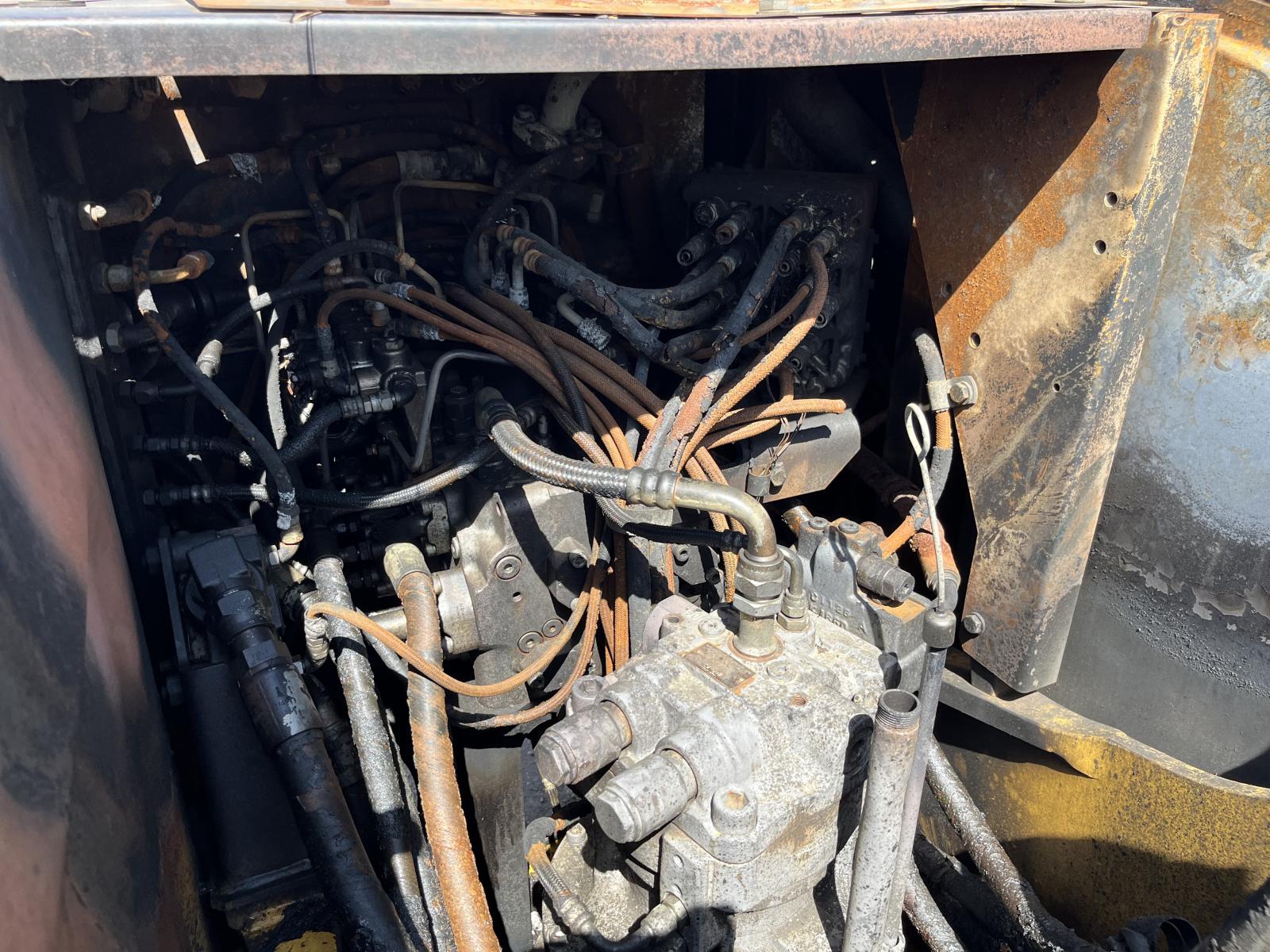 ./imagenes/INVOICE/2019/18272/JOHN DEERE 160D (13).JPG